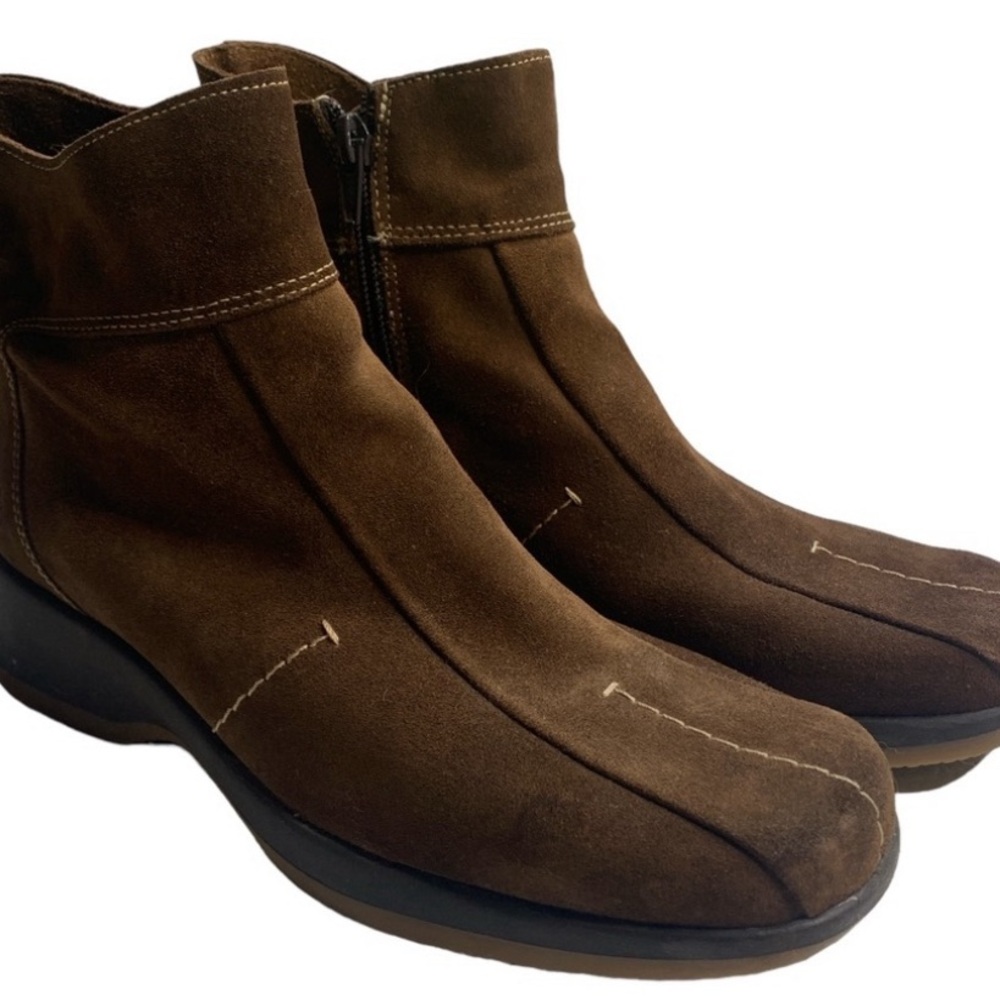 La Canadienne Waterproof Suede Zip Booties Size 8 Brown